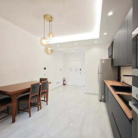 Finella Apartment