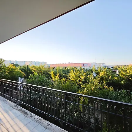Finella Apartment *